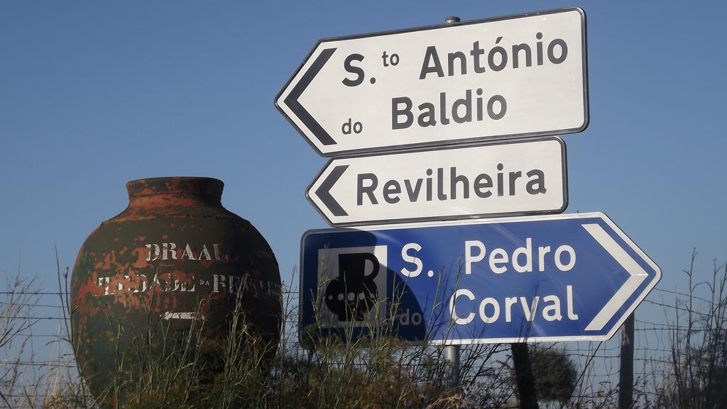 Casa da Comadre - Casas de Taipa São Pedro do Corval Quarto foto